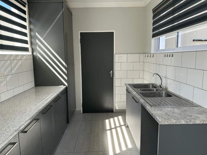 Neat and spacious 3 bedroom house for sale on Omeya Golf Estate - Photo 8