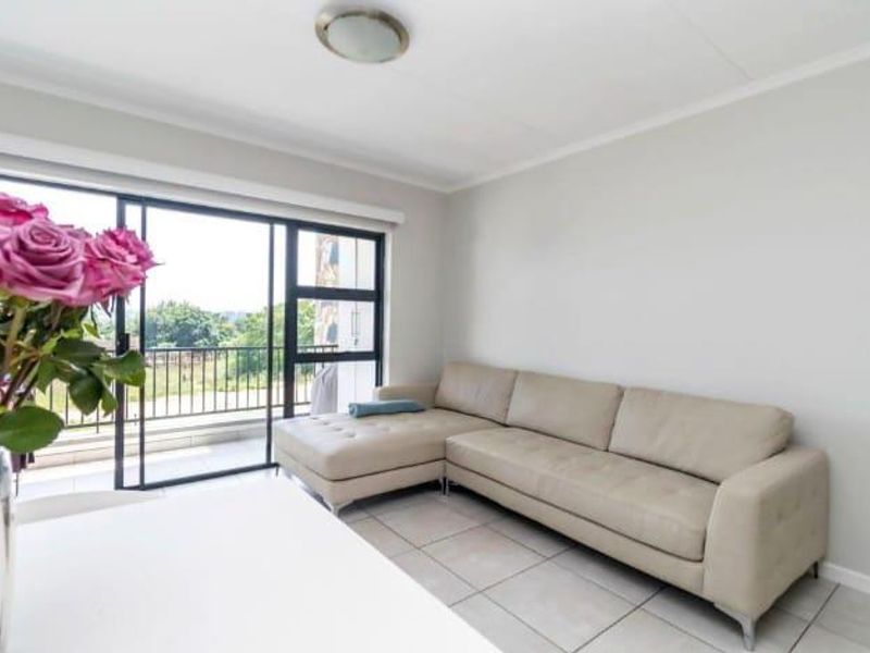 Spacious 3Bed, 2Bath Apartment in Secure Kyalami Complex – Rent R14000 - Photo 9