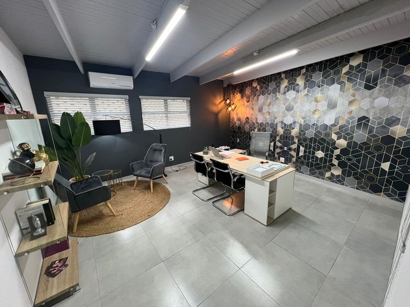 Furnished Private Office To Rent in Kloof Business District | From R10,500 per Month - Photo 5