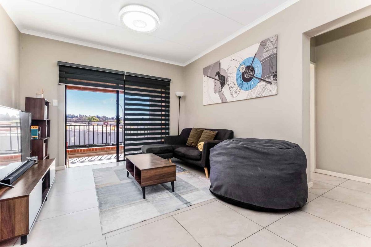 2 BEDROOM APARTMENT FOR SALE IN NORTHRIDING - Photo 3