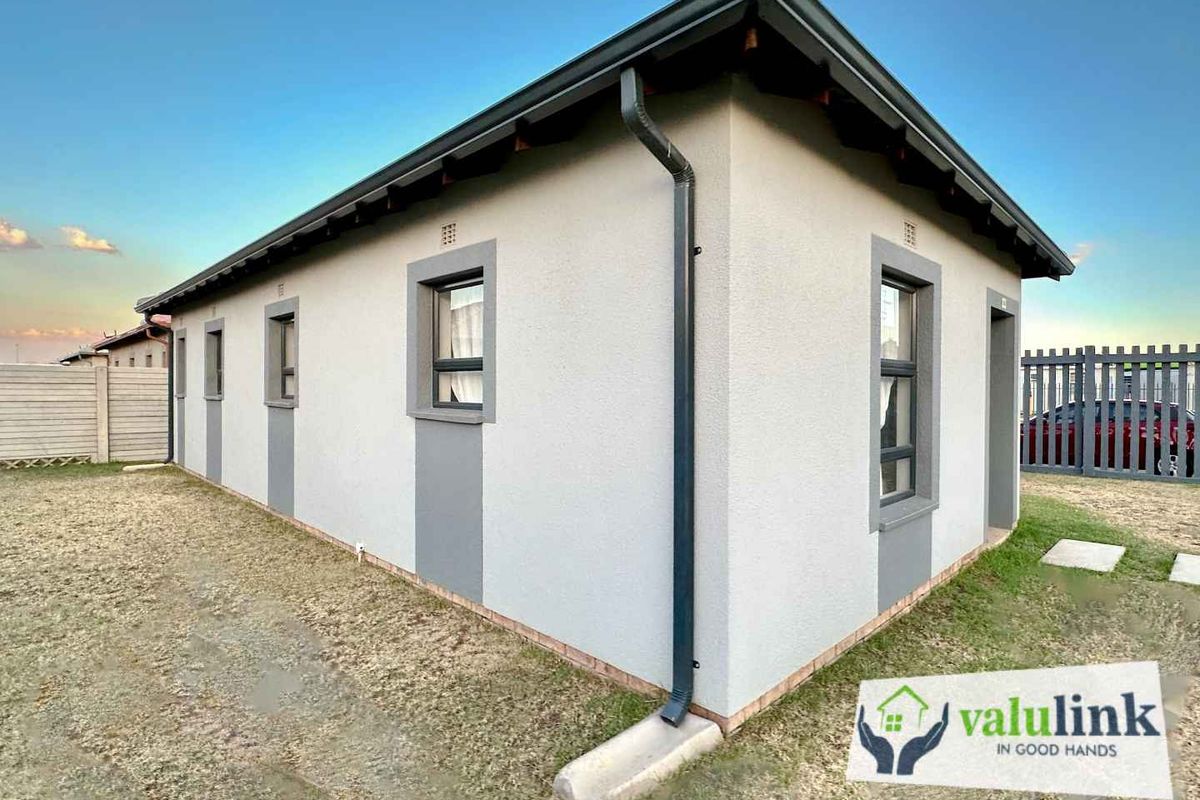 NEW MODDER R 820 600! 3 beds and 2 baths ! - Photo 4