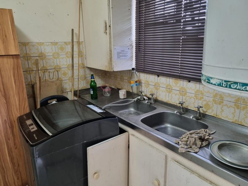 Investment  opportunity Apartment in Quigney - Photo 9