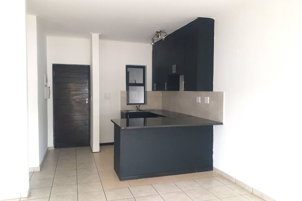 Tranquil Retreat with Premier Amenities - Photo 3