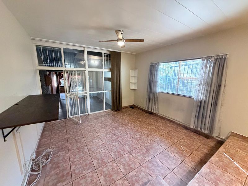 Lovely 3 bedroom duplex townhouse in a sought after suburb! - Photo 10