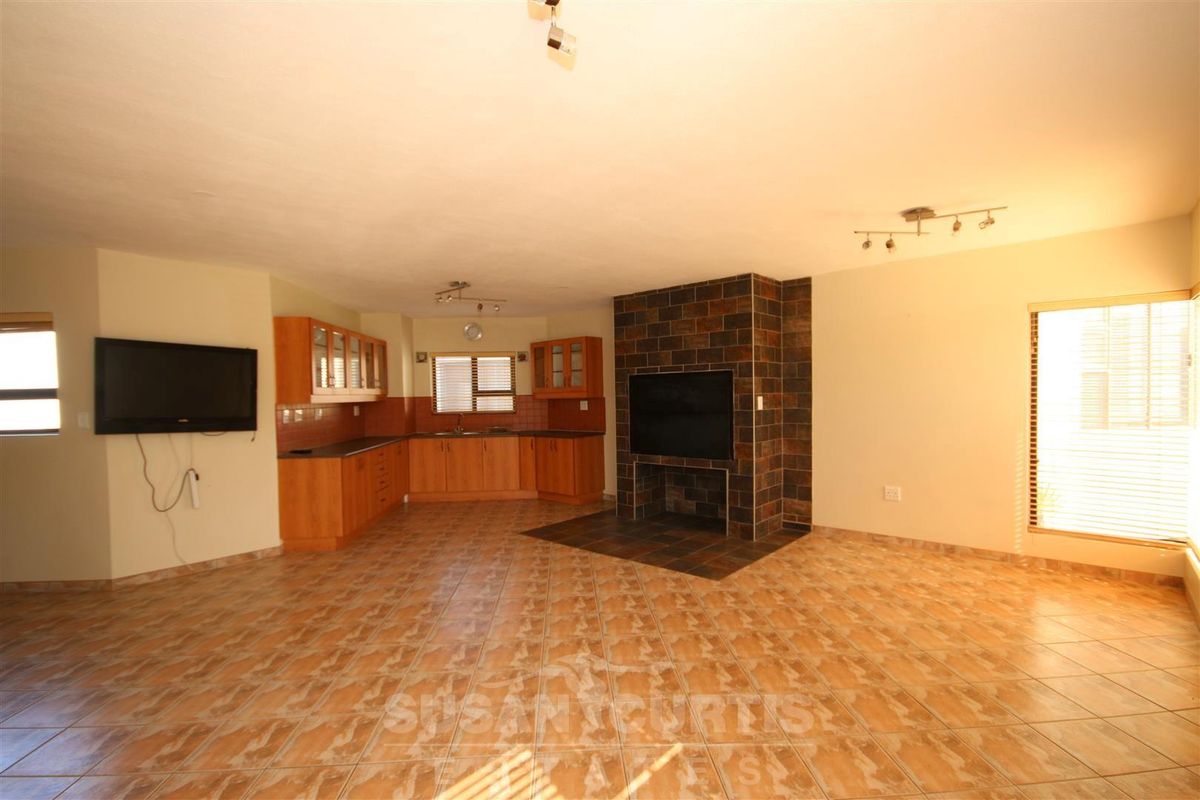 SPACIOUS HOLIDAY HOME WITH SEMI SEA VIEW - Photo 4