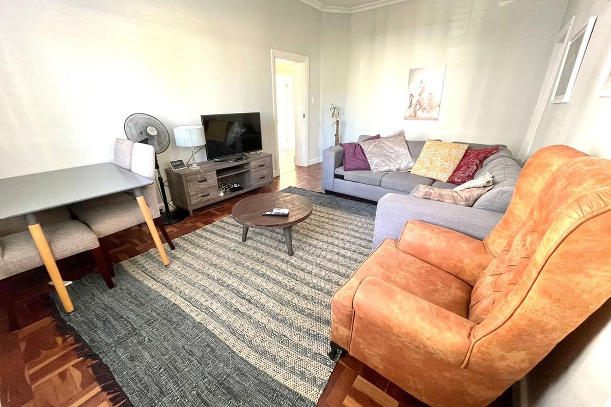 2 Bedroom Furnished - Bantry Bay - Photo 3