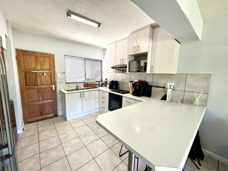 2 Bedroom Apartment For Sale in Elisenheim - Photo 3