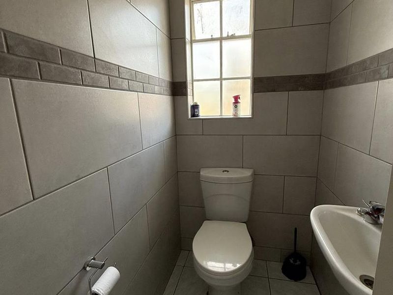 Pioneerspark- For Sale-N$1 925 000 - Photo 6