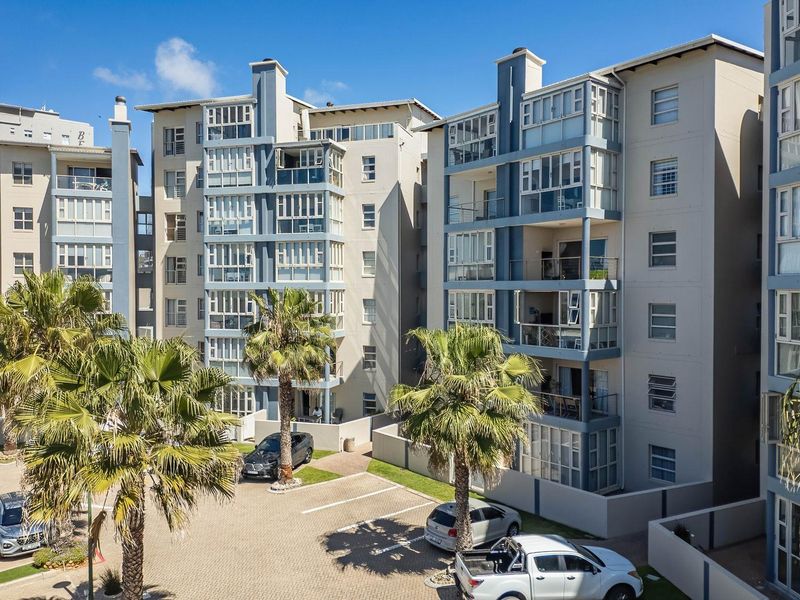 Prime beach access & rental income potential - Photo 3