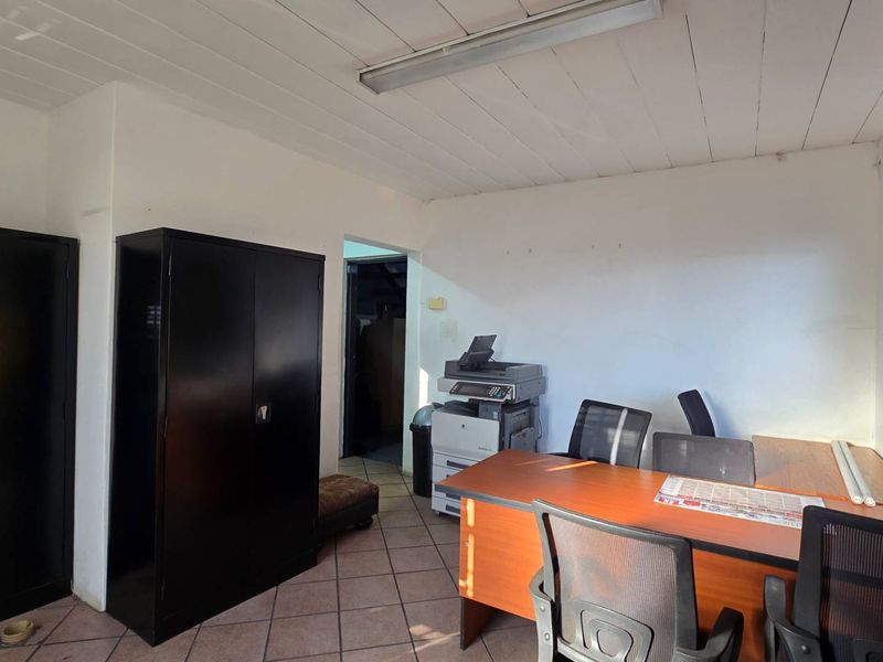 Industrial Workshop with Offices, Mezzanine Storage & Excellent Access - Photo 3