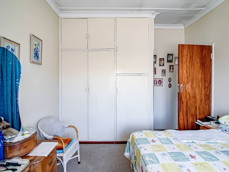 Well, cared for family home. - Photo 9