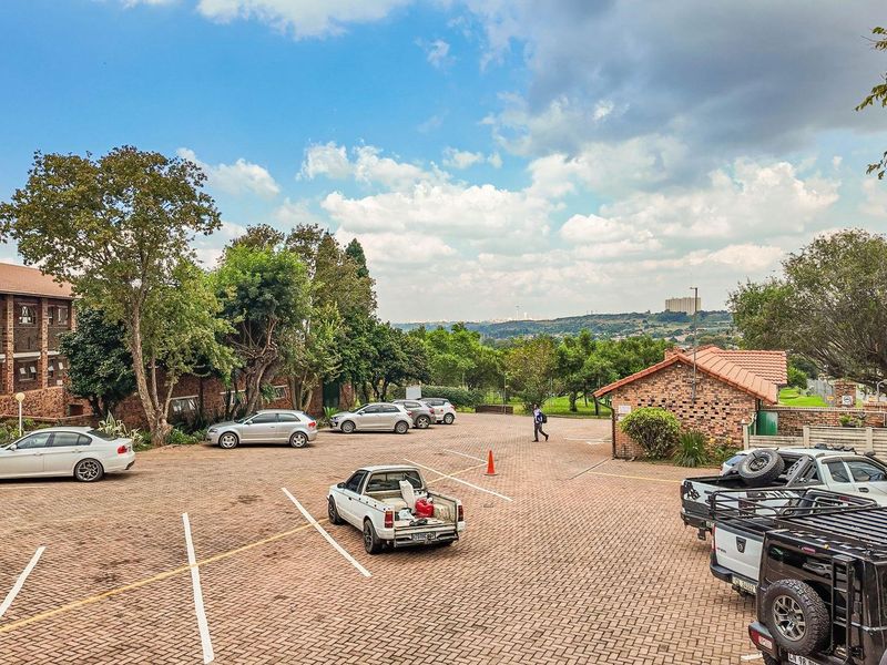 Turnkey investment opportunity in Bergendal, Northcliff. - Photo 5