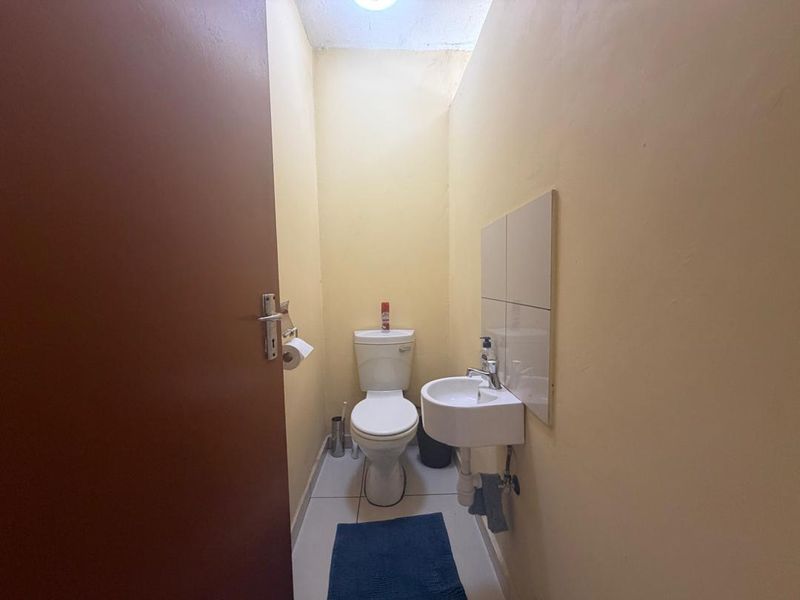 Warehouse Units for Sale – 153m2 Total - Photo 5