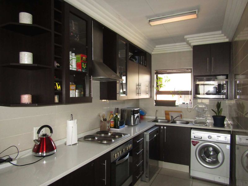 Priced to Sell - Photo 3