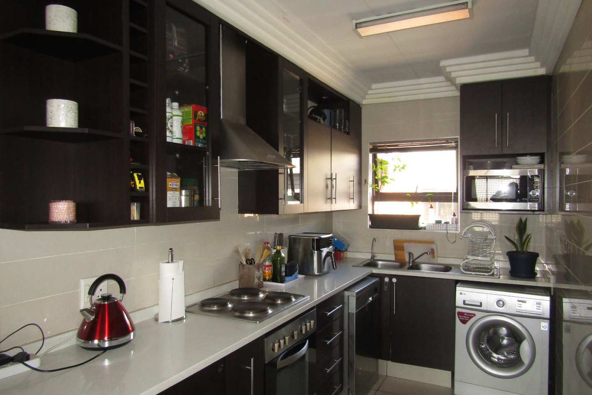 Priced to Sell - Photo 3