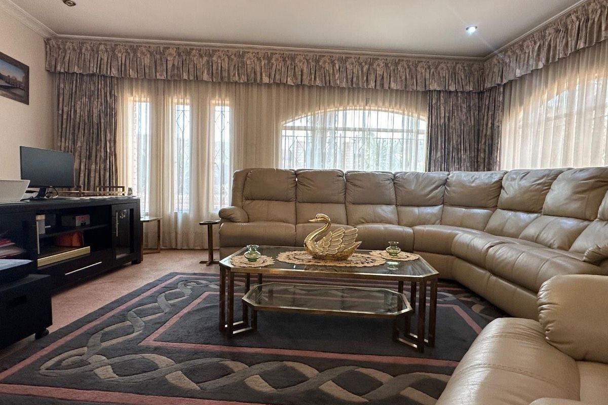 Why settle for less when you can bring your family in this unbelievable home. - Photo 2