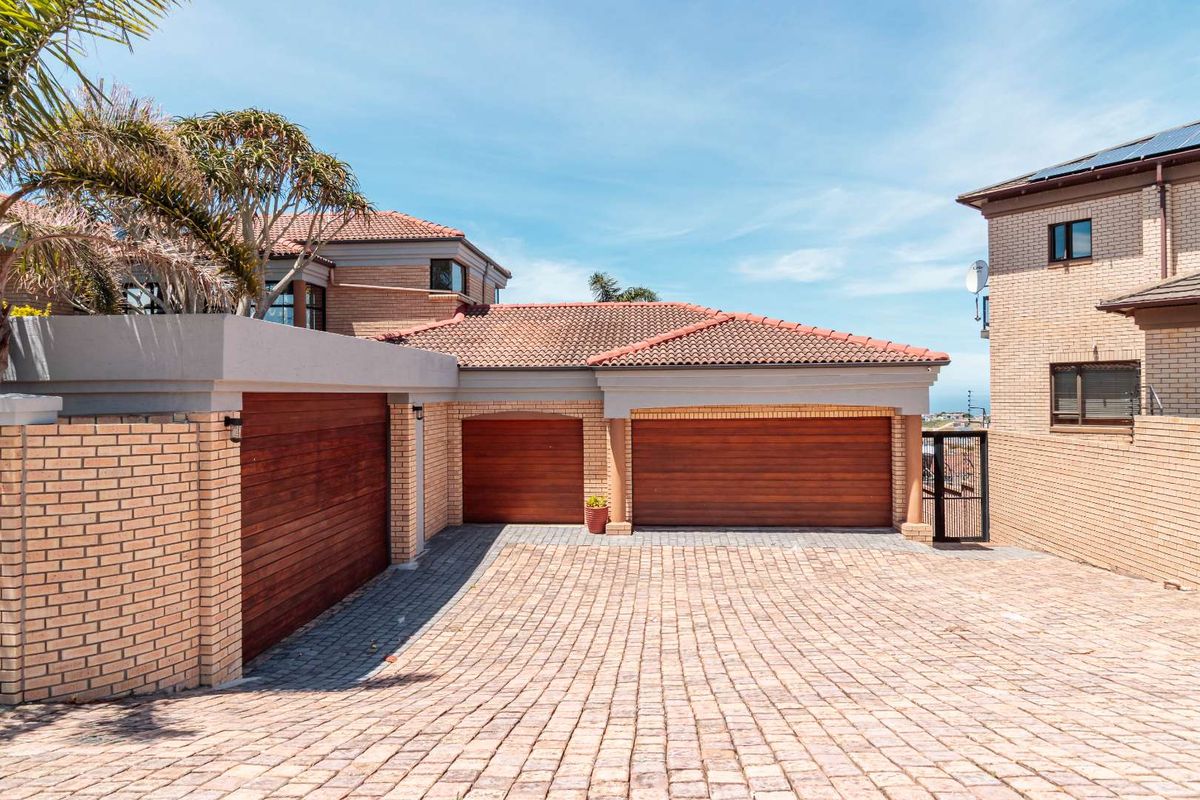 Lovemore Heights – 6 Bedroom Multi family home with flatlet - Photo 3