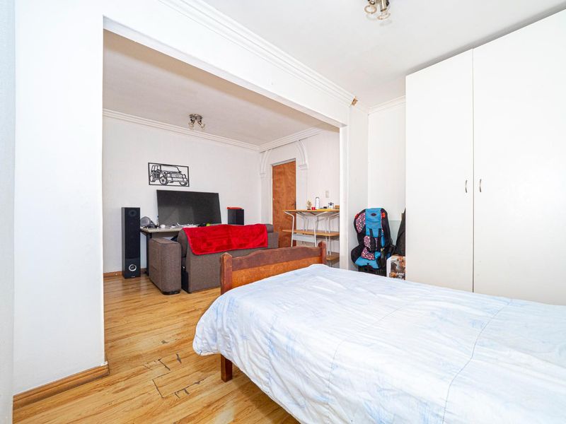 This Versatile Double-Storey property offers the perfect opportunity for renovation and customization with independent Upper and Lower Living (Homes) - Photo 7