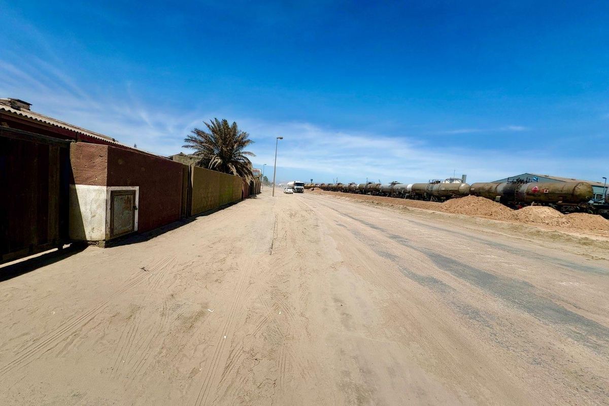 2x3 Bedrooms Units & Flats For Sale in Walvis Bay Central - Photo 3