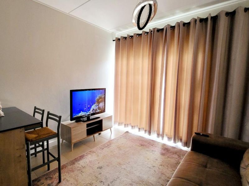 Live in Style: Gym, Spa, Restaurant, and More at Fynbos! - Photo 2