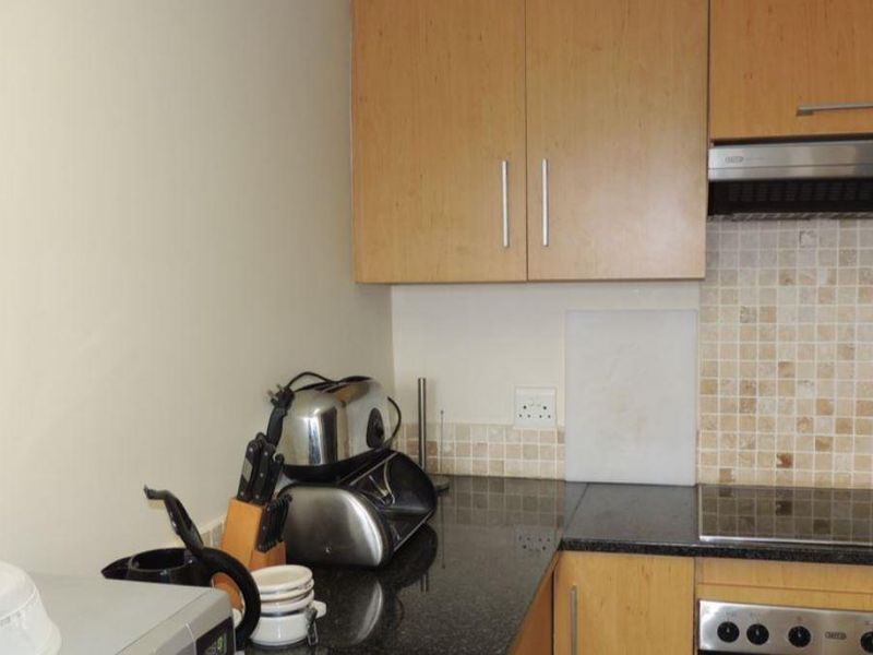 Exceptional 3-Bedroom Apartment for Sale in Mossel Bay - Photo 4