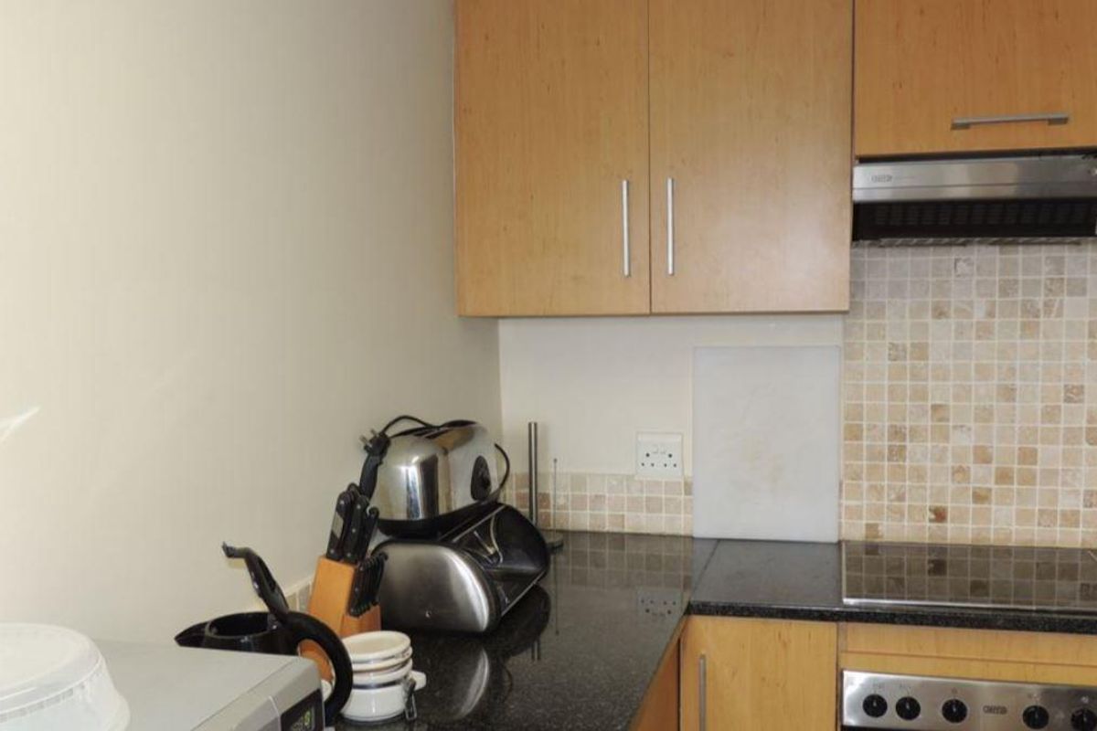 Exceptional 3-Bedroom Apartment for Sale in Mossel Bay - Photo 4