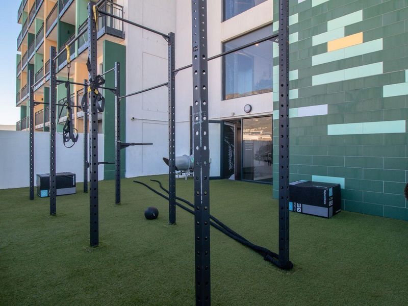 Modern Studio Apartment in Woodstock - Photo 9