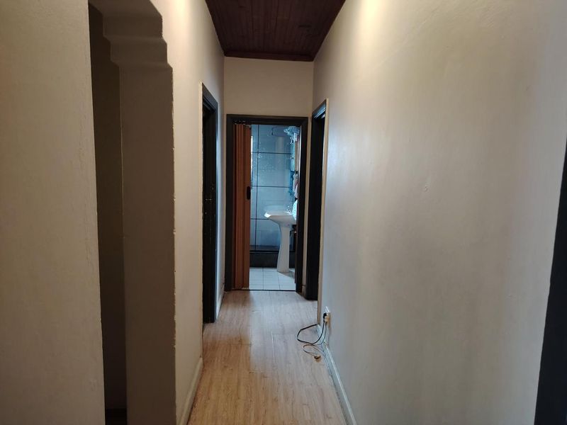 Comfortable three bedroom house to rent. - Photo 4