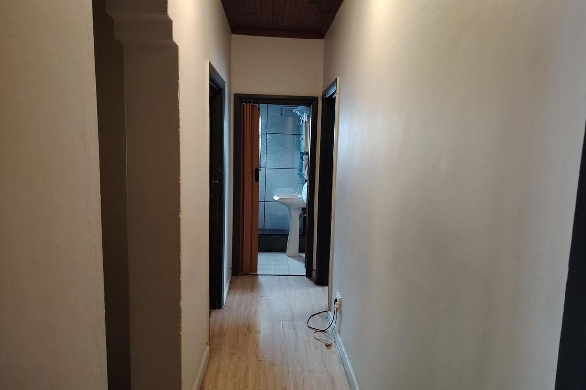 Comfortable three bedroom house to rent. - Photo 4