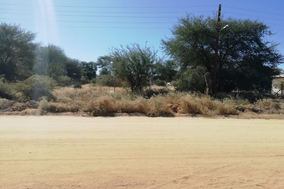 FOR SALE- RESIDENTIAL ERF IN OMARURU, NAMIBIA - Photo 2