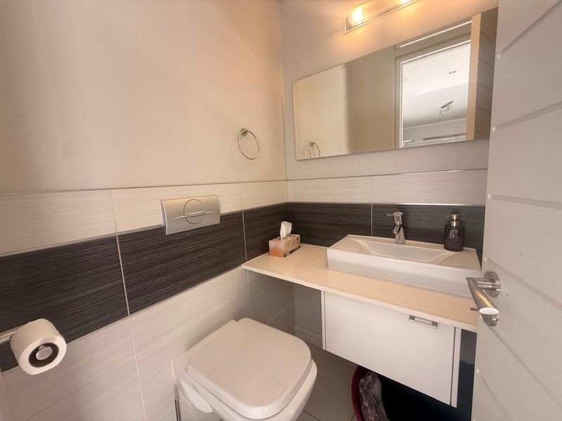 Elegant Apartment Living in Ebotse - Photo 7
