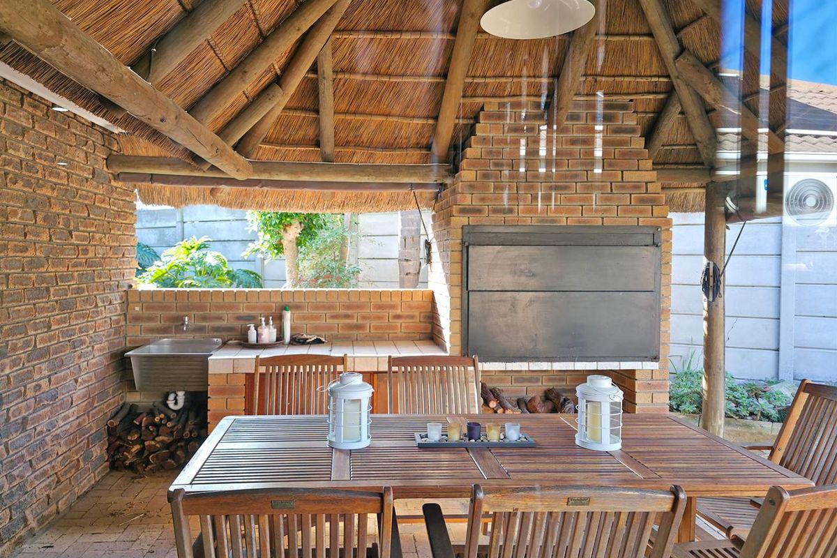 3 Bedroom Family home in Kleinbosch. - Photo 3