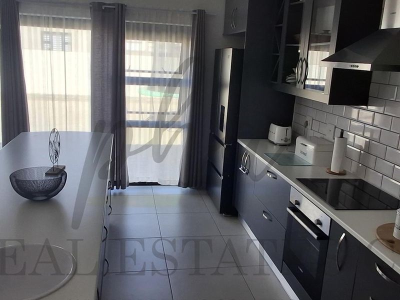 Beautiful Modern Family Home for Sale-Walking Distance to Pro-Ed School. Swakopmund Namibia - Photo 5