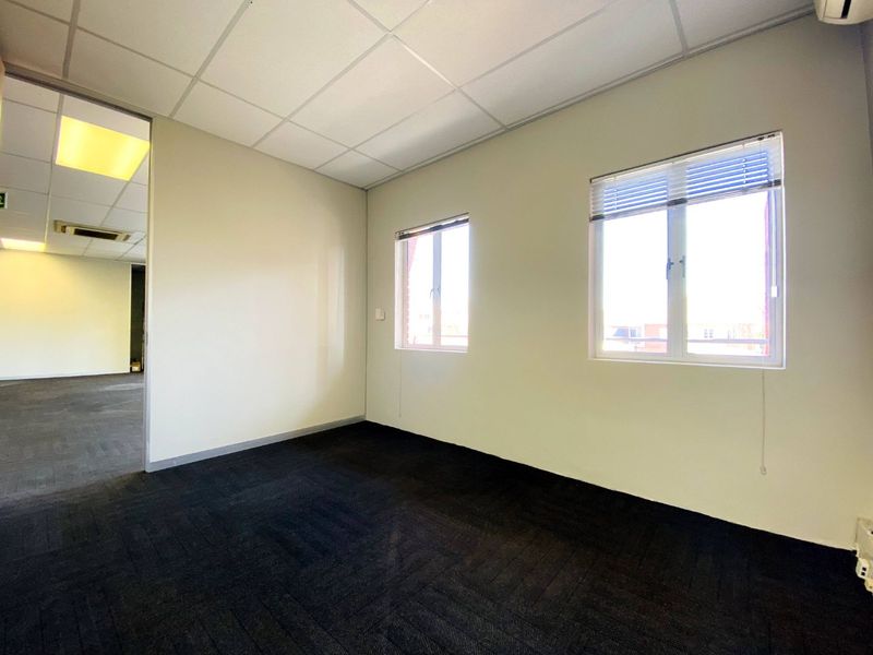 Professional Office Suite with Balcony in Fourways - Photo 10