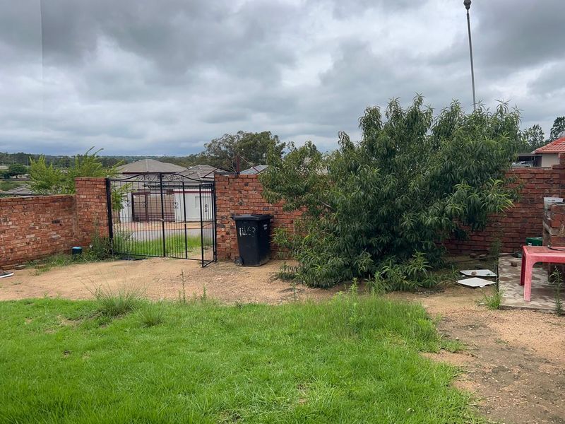 Riverside View - Family Home R 760 000 ! - Photo 10