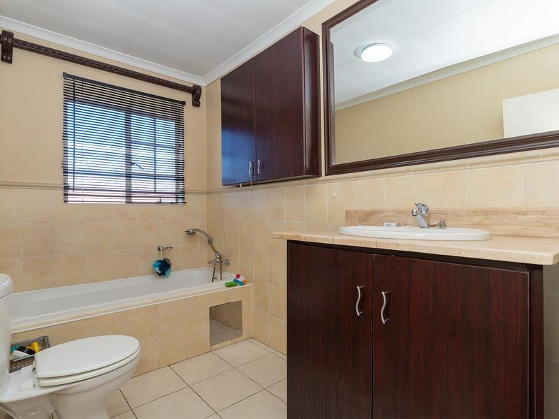 WHY PAY RENT - Photo 10