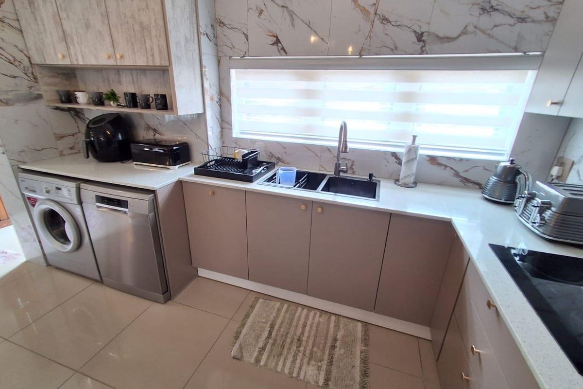 Exclusive Listed - Newly Renovated Duplex For Sale In Die Hoewes - Photo 5