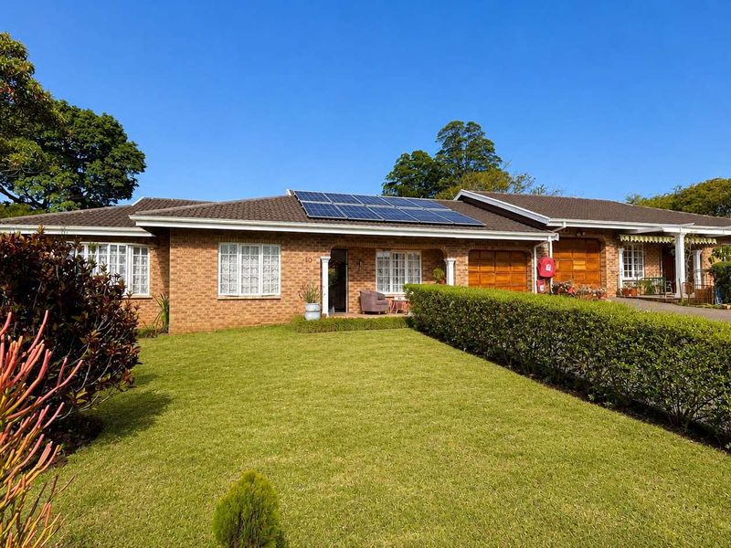 Peaceful over-50s living with solar, beautiful gardens and a lifestyle you can slow down into. - Photo 3