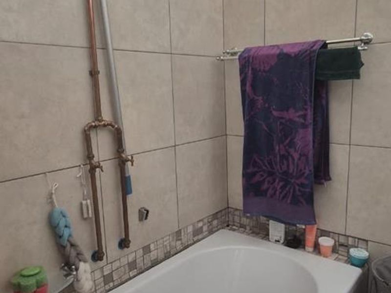 3 Seperate living units on 1 property - Photo 5