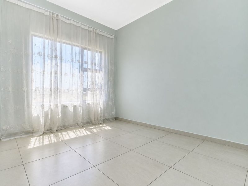 THREE BEDROOM APARTMENTAVAILABLE IN ISABEL ESTATE - Photo 5
