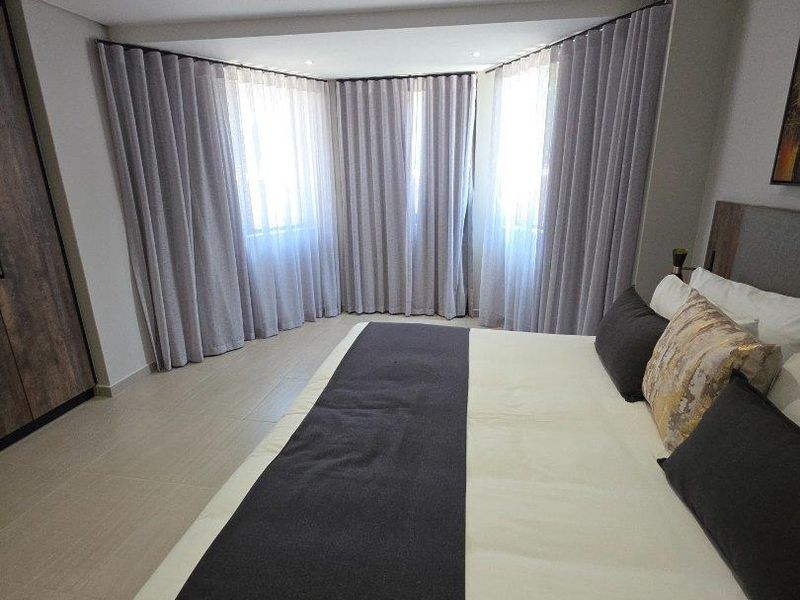 INCREDIBLE ULTRA MODERN 3 BED FULLY FURNISHED APARTMENT - Photo 10