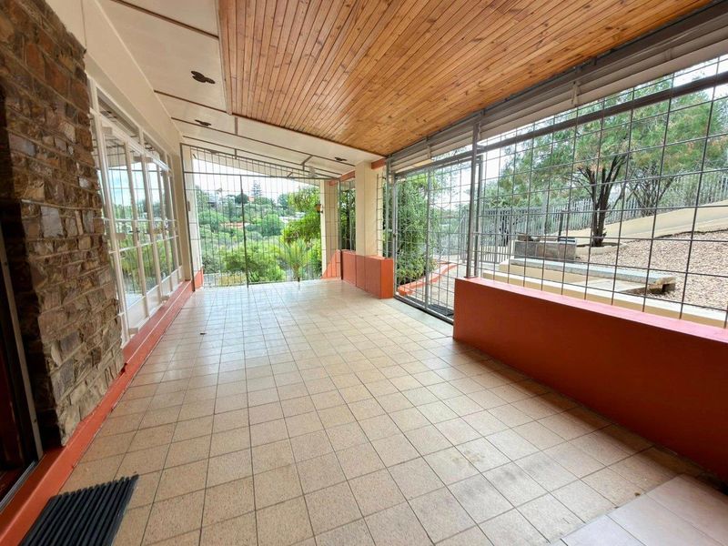 3 Bedroom House TO LET in Luxury Hill - Photo 5