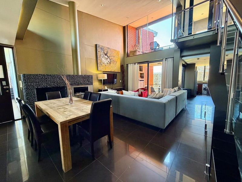 Sophisticated Modern 2‐Bedroom Penthouse in Melrose Arch - Photo 7