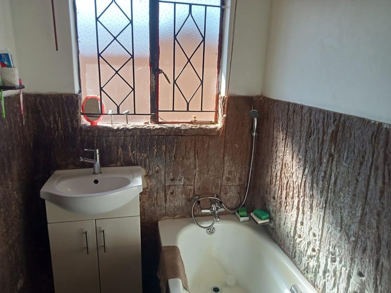 3 Bedroom house for sale - Photo 6
