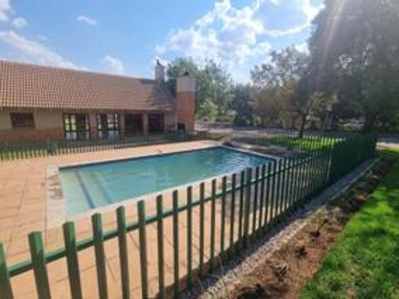 BROOKLANDS LIFESTYLE SECURITY ESTATE: 3 BEDROOM TOWNHOUSE - Photo 4