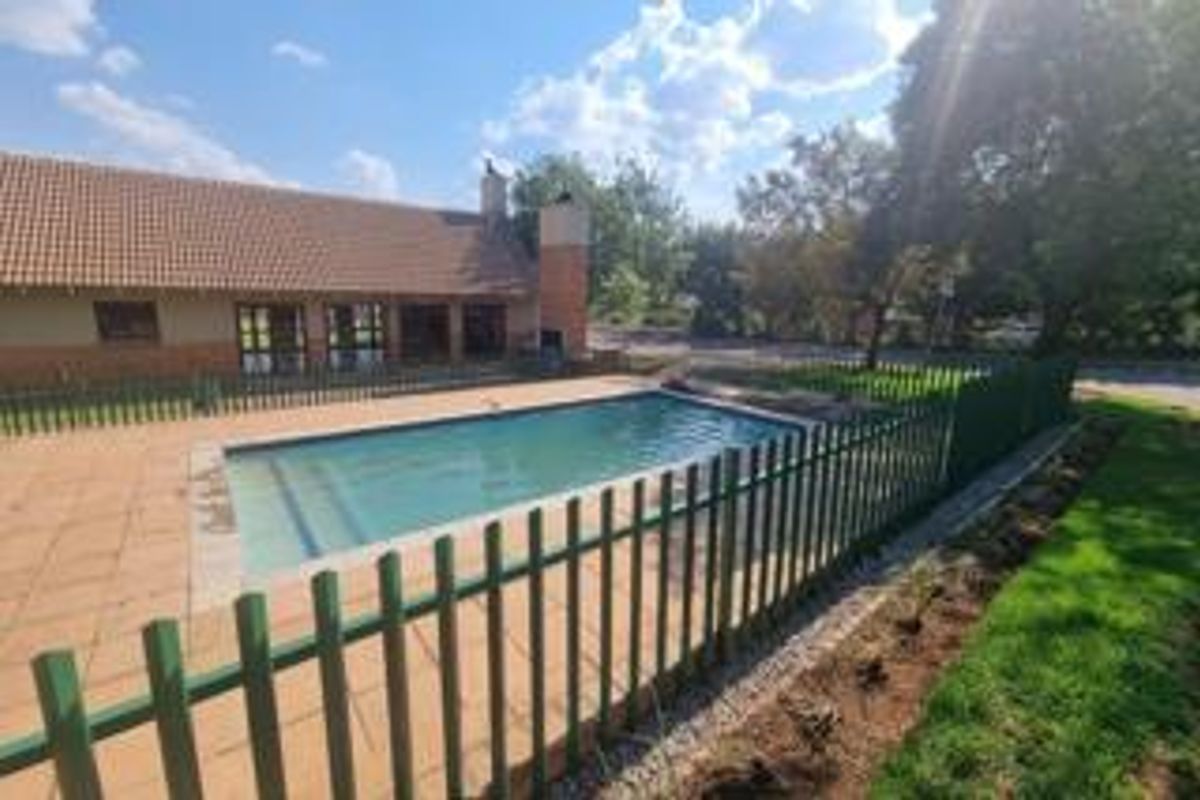BROOKLANDS LIFESTYLE SECURITY ESTATE: 3 BEDROOM TOWNHOUSE - Photo 4