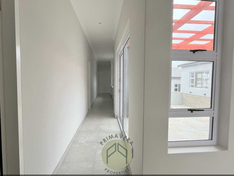 Brand New 3 Bedroom House WITH A FLAT For Sale in Ocean View, Swakopmund - Photo 5