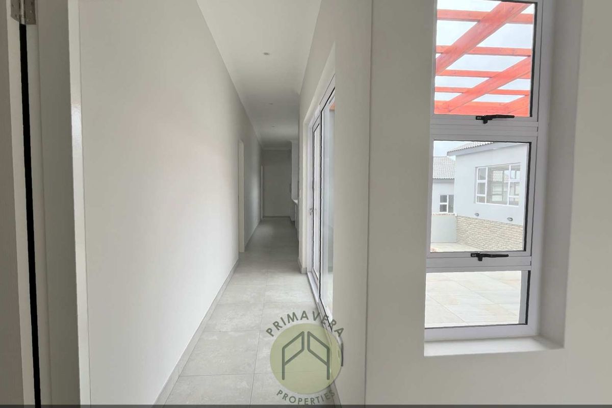 Brand New 3 Bedroom House WITH A FLAT For Sale in Ocean View, Swakopmund - Photo 5