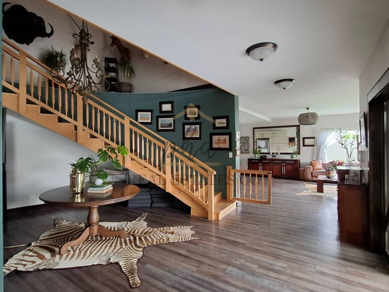 A HOME WHERE SPACE, COMFORT & FAMILY MEMORIES COME TOGETHER! - Photo 3