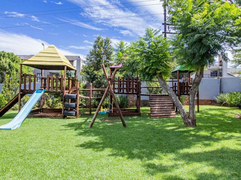 Modern Family Home for Sale – Secure Estate Living - Photo 3